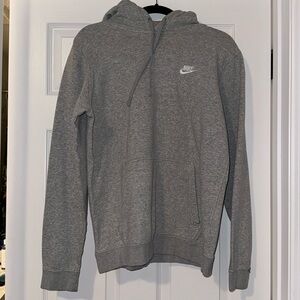 Men’s Gray Nike sweatshirt